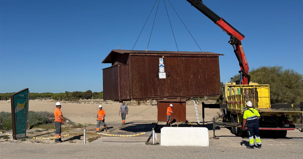 El Puerto inicia el desmontaje de los equipamientos de temporada de sus playas