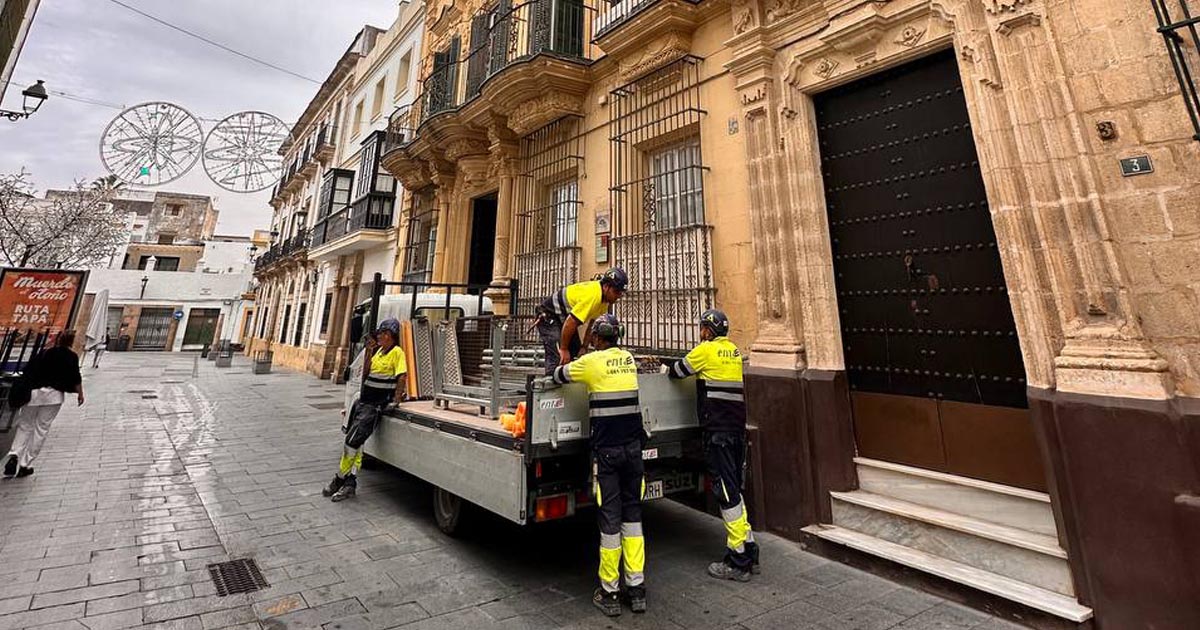 La Academia de Bellas Artes Santa Cecilia recupera el techo ornamental de su histórica sede