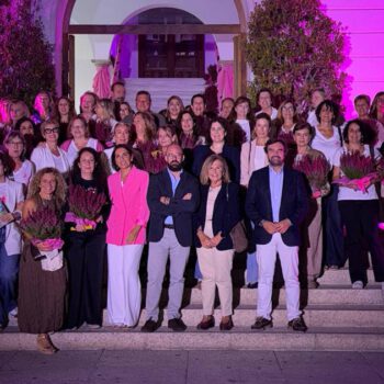 El Puerto se ilumina de rosa por el Día Mundial del Cáncer de Mama