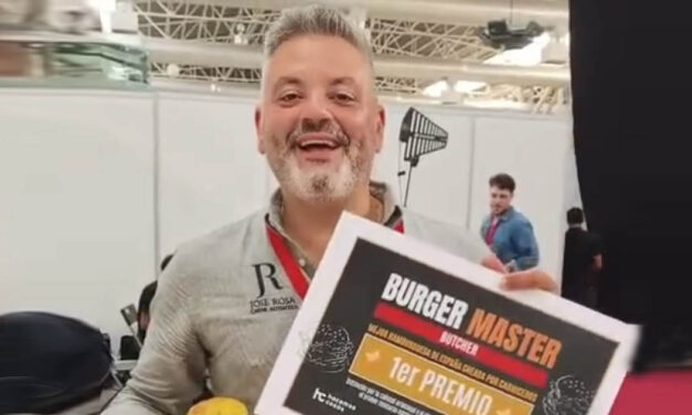 José Rosa lleva una hamburguesa de El Puerto a lo más alto de España