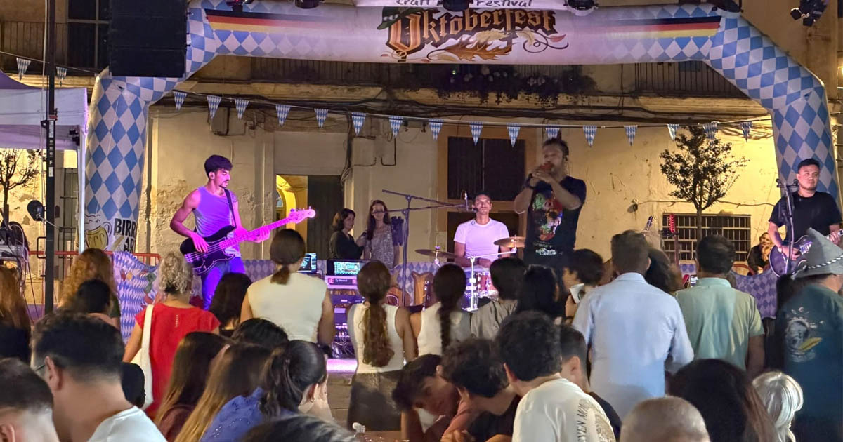 El Oktoberfest afronta este domingo su última jornada en la Plaza del Castillo