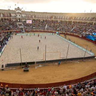El Mundialito reúne a 8.400 espectadores en la Plaza de Toros de El Puerto plaza fb