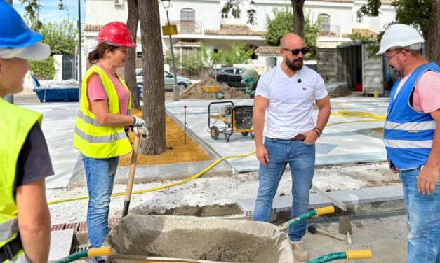 La Plaza José Luis Galloso encara su recta final con una remodelación integral de 173.000 euros