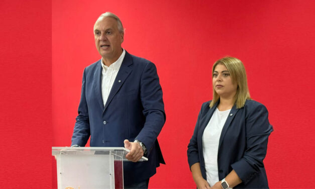 Ruiz Boix arropa en El Puerto a Saray Sánchez en su presentación como candidata a la Alcaldía